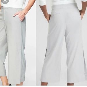 ☘️🌸 Athleta Tribeca Crop pants🌸☘️